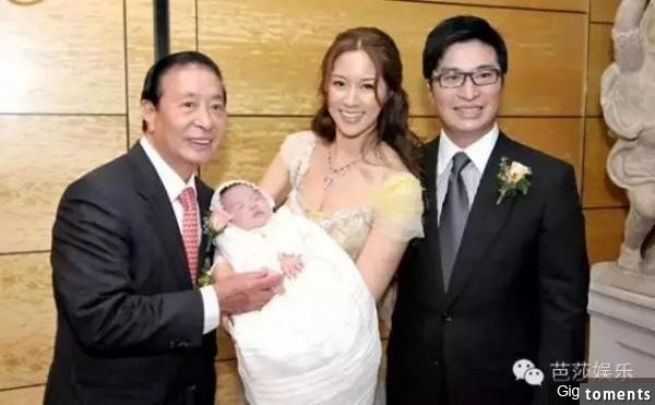 她15歲就被富商追，短短幾年就嫁入豪門，如今32歲的她已經跟英國皇妃過一樣的生活了！