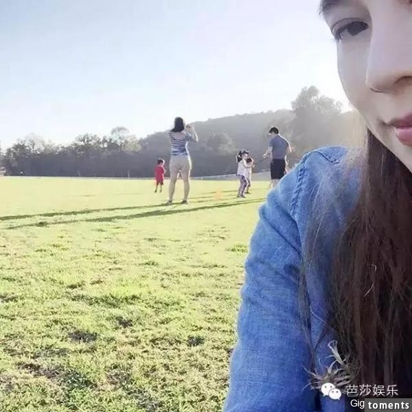 她15歲就被富商追，短短幾年就嫁入豪門，如今32歲的她已經跟英國皇妃過一樣的生活了！