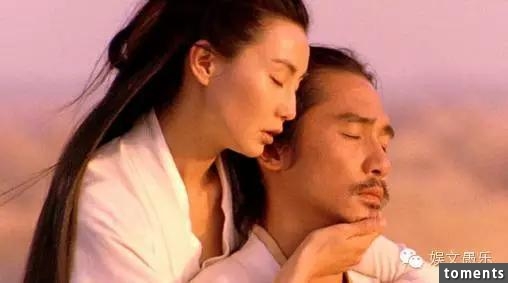 她曾是萬人迷張曼玉,周潤發張國榮無不傾心,而今色衰慘被情郎甩
