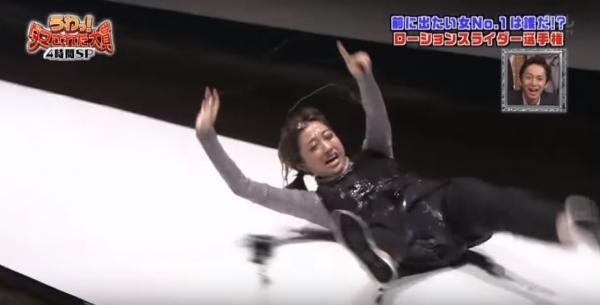 太邪惡瞭吧！正妹藝人遭惡整「一進電梯直接掉下去！」...沒想到更可怕的還在後頭？ (影)