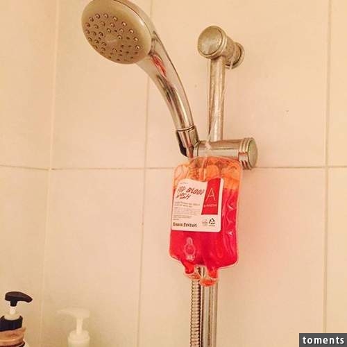 TONYMOLY《血袋沐浴乳》重點還是RH陰性血型XD TONYMOLY《血袋沐浴乳》重點還是RH陰性血型XD