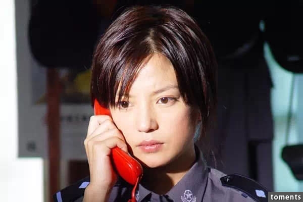 「趙薇」為了女兒就讀小學一事，花了6億隻為了讓女兒可以…