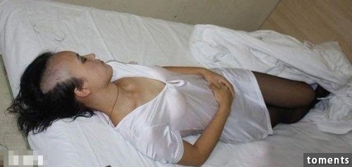 我把前女友灌醉了，扶到了飯店開房間之後.......