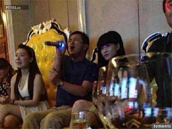 揭穿娛樂圈黑暗私生活！女星各個從端莊淑女變成豪放女的瞬間....，那些夜生活里不堪入目的風流韻照.....！！