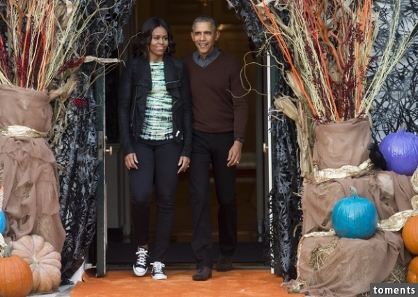 The president and first lady were there to hand out special White House candy to the kids.