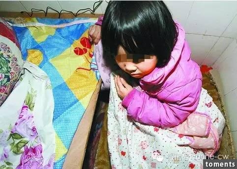 5歲女童竟被媽媽的情人猥褻，媽媽知道後卻無動於衷