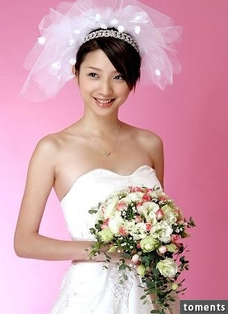 她曾美若天仙紅極一時，台灣第一帥哥前女友，卻因車禍不治身亡
