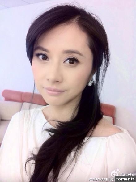 范冰冰孫儷都不及她清新脫俗，跟吳彥祖拍激情戲40歲依舊純情！