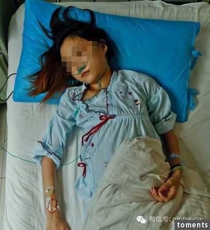 15歲女孩被裹著衣​​服送進醫院，媽媽一句話竟讓所有醫生憤怒了！