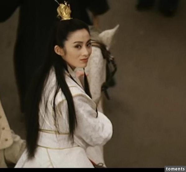 她是最性感的“星女郎”，大哥背後的女人，卻背負小三罪名至今