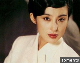 她是最性感的“星女郎”，大哥背後的女人，卻背負小三罪名至今