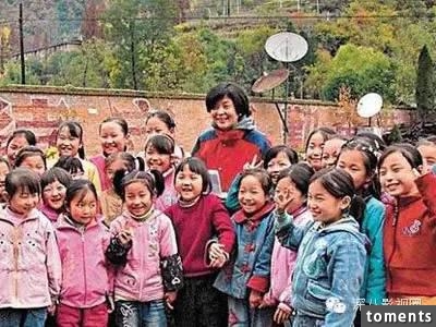 周潤發曾為她自殺，劉德華公開承認暗戀，最美小龍女在古墓外修行