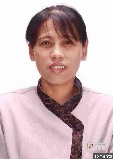 3位制服統一、臉色暗沉的大樓清潔阿姨，化妝後的樣子竟然瞬間變成女明星！