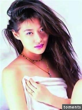 她17歲失身...孩子才半歲就自殺身亡，如今她「兒子」長大了！模樣超帥．．跟娛樂圈「某人」超像．．