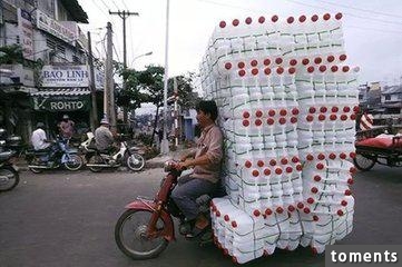 驚呆了！ 讓交警嚇到吐血的奇葩超載