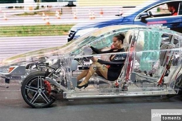 女司機穿短裙開透明車，交警想抓卻沒有理由！