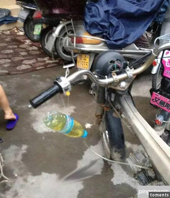 女司機穿短裙開透明車，交警想抓卻沒有理由！