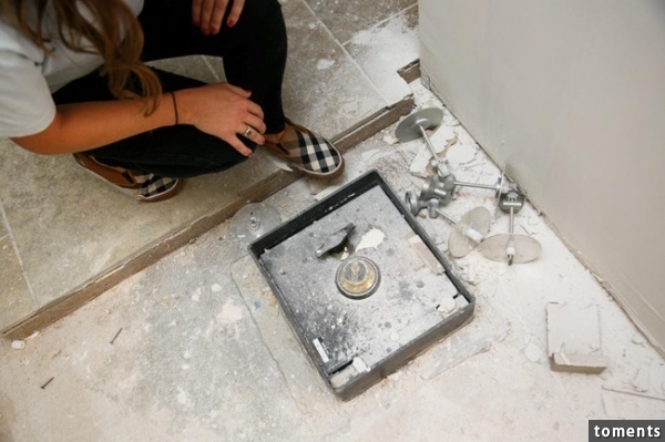 Judging by the age of the safe, it probably didn't belong to the home's last owners.