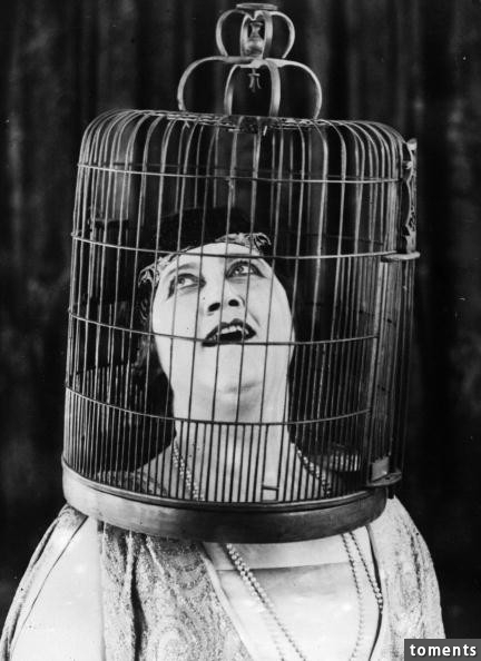 Well, they said this opera singer sounded just like a little bird.