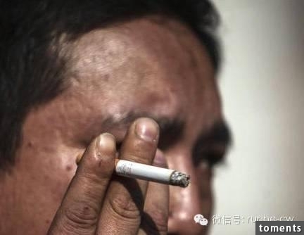 爸爸買的一個禮物竟使5歲男童腎功能衰竭，得知真相爸爸追悔莫及