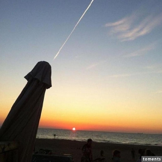 Das ist nur ein Sonnenschirm am Strand.