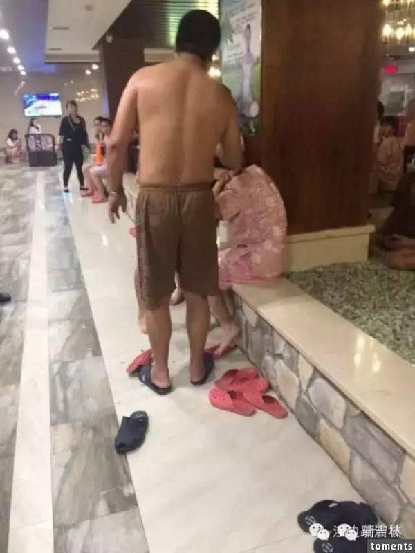 吉林市一男子暗約小三汗蒸被正房和公婆撞見後直接開幹網友神評論