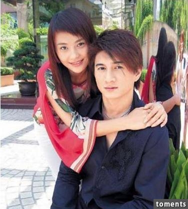 她是北京小妞，苦情女王，頭婚兩年睡不到五次，再婚嫁外國猛男