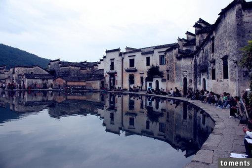 旺戶人家的兒子娶了個漂亮的厲害老婆，生了倆女孩後她卻大鬧離婚