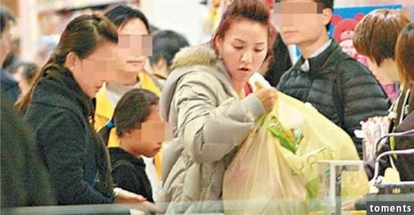 還記得她嗎？曾經是億萬富婆！老公養小三後被甩，現在竟然變成這樣...太可惡了！