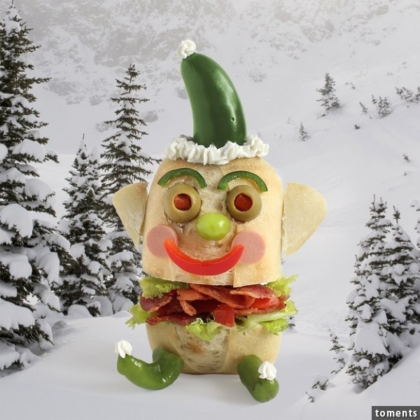 Make this sandwich elf topped with rosy bologna cheeks.