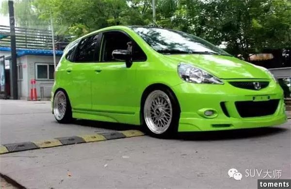 90%車主都不知道，原來這樣過減速帶會傷車