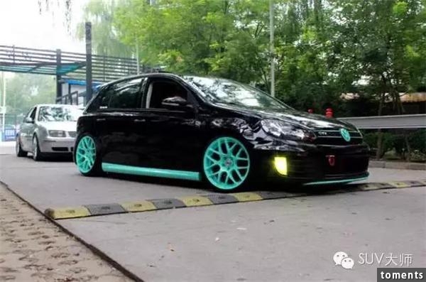 90%車主都不知道，原來這樣過減速帶會傷車