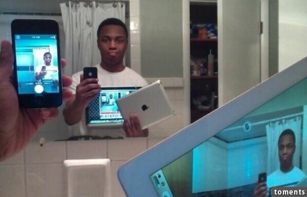Inception selfie.