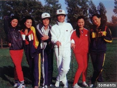她貌美如花曾紅極一時,卻不幸歷經三次婚姻,遭家暴出軌事業暗淡