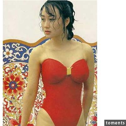 性感的她曾因土氣被拒投資房產負債千萬卻獲李連杰寵愛一生