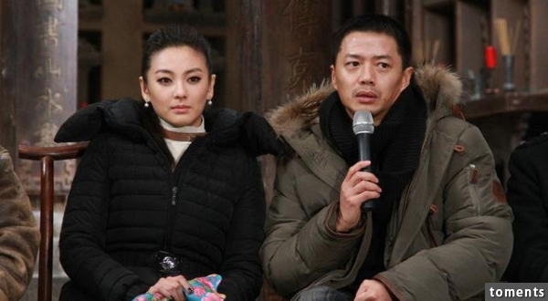 她脾氣暴躁，星爺身邊新一任星女郎，丈夫嫖娼被抓致兩人離婚