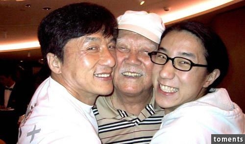 揭明星家人落魄處境:陳奕迅外婆拾荒三餐吃皮蛋