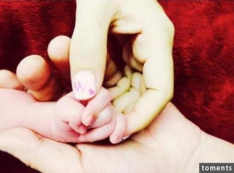 娛樂圈裡狂生女兒卻生不出兒子的男星，原來他們都曾經對老婆做了“一件事”...那就是....