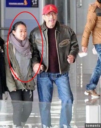 娛樂圈裡狂生女兒卻生不出兒子的男星，原來他們都曾經對老婆做了“一件事”...那就是....