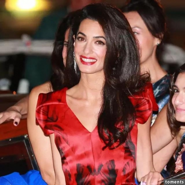 36岁的她娶了史上最帅钻石王老五，还让男神觉得是他高攀