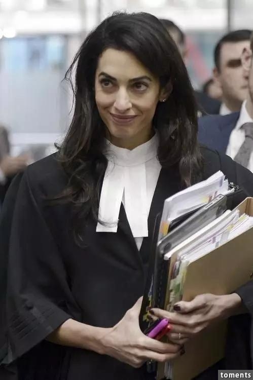 36岁的她娶了史上最帅钻石王老五，还让男神觉得是他高攀