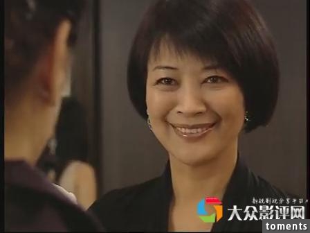 她曾和張艾嘉搶男人兩度離婚生女後與同性愛人愛得坦蕩