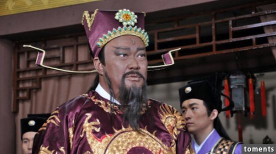 他生於台灣定居內地，飾演此角色無人超越，投資影視基地只為演他