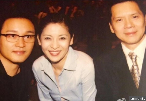 她敢罵周星馳混蛋敢封殺張柏芝,如今人老珠黃但曾美貌不輸關之琳!他是~