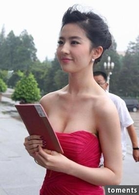 她們其實很有料，卻從不靠胸器走紅