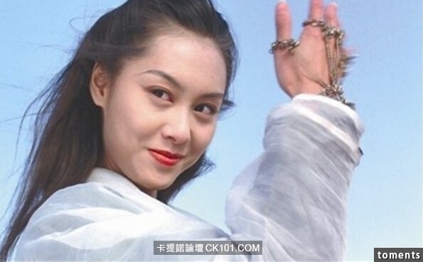 她是周星馳一生忘不了的人 因捉姦事件而分手 最後卻被騙去拍三級片!