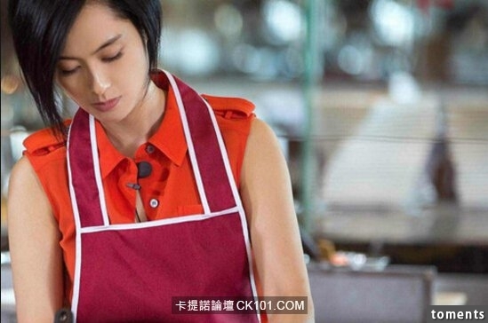 她是周星馳一生忘不了的人 因捉姦事件而分手 最後卻被騙去拍三級片!