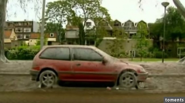 Normally, leaving your car parked on the street would be no big deal in Rotterdam. This, however, was no normal weekend.