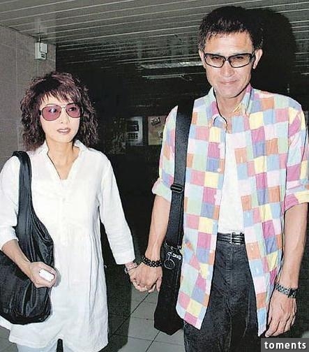 成龍對不起她她是俏黃蓉與患癌男友相守18年60歲仍未婚
