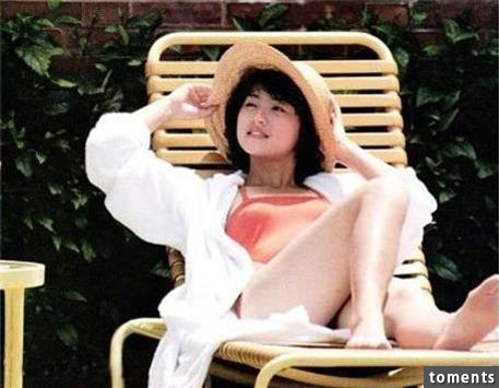 她當年是香港最美打女，嫁給富豪卻和“兒子”偷情導致……本該一蹶不振的她現在活的如此瀟灑，“風采”更勝當年！